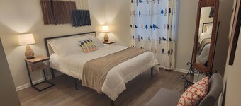 Charming 2-bedroom condo only 2 miles to Clemson University