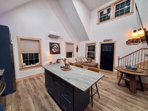 Living area - 3-bedroom house in tranquil Sanbornton near the lakes,mountains and trails. (Sanbornton)
