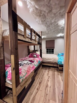 3 bedrooms, WiFi, bed sheets - 3-bedroom house in tranquil Sanbornton near the lakes,mountains and trails. (Sanbornton)
