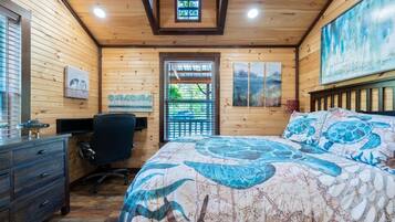 1 bedroom, desk, iron/ironing board, WiFi