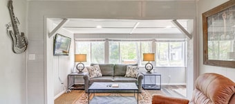 Wooded Cottage with Fire Pit and Boat Parking