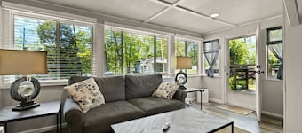 Wooded Cottage with Fire Pit and Boat Parking