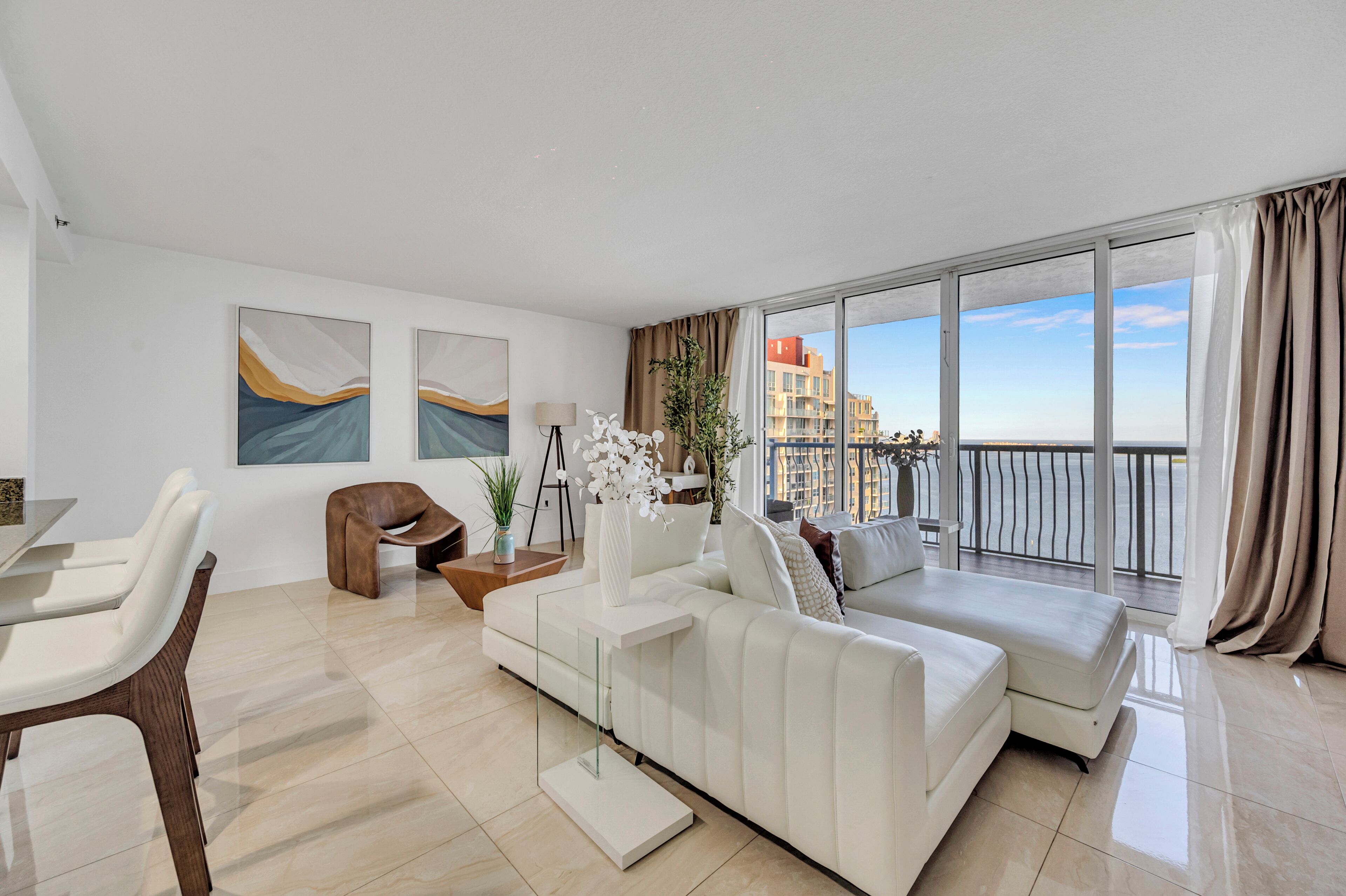 Appartement Luxe, vue océan | Coin séjour