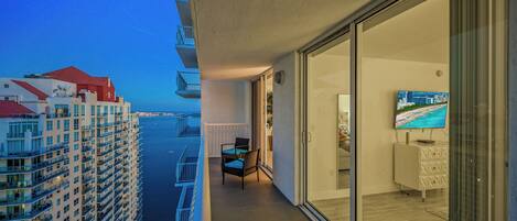 Leilighet – deluxe, byutsikt | Overnattingsstedets uteområder