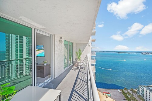 The Club At Brickell Bay Voila Rentals