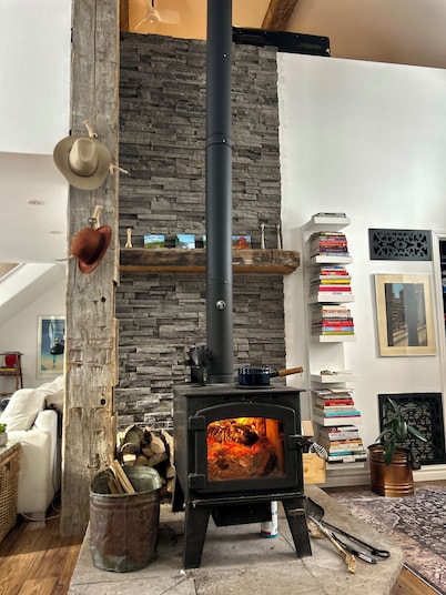 Historic 1873 Schoolhouse Retreat, West Grey