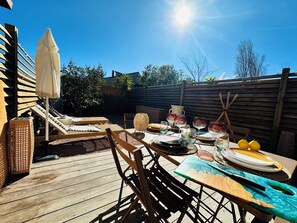 Outdoor dining - Vrbo Property (Borgo)