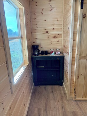 Interior - Peaceful Creekside Retreat on a Working Cattle Farm (Mountain View)