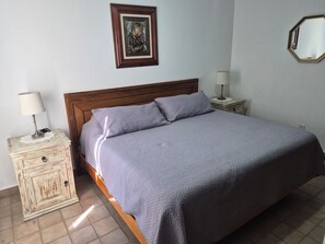 Standard Apartment, Kitchen | Laptop workspace, free WiFi - Casa del Árbol Querétaro (Santiago de Querétaro)