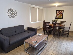 Appartement Standard, cuisine | Aire de séjour