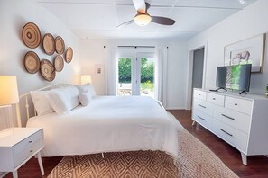 3 habitaciones, tabla de planchar con plancha y cuna de viaje 