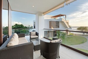 Property grounds - Hacienda Iguana 3BR Corner Rooftop- Costamar (Tola)