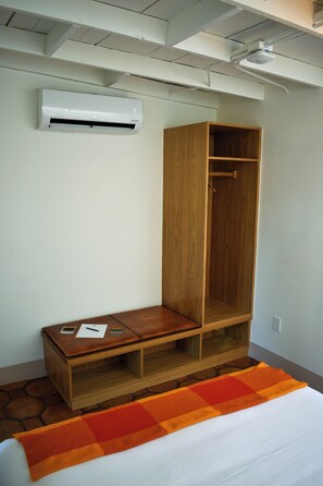 9 Schlafzimmer, Bügeleisen/Bügelbrett, WLAN, Bettwäsche