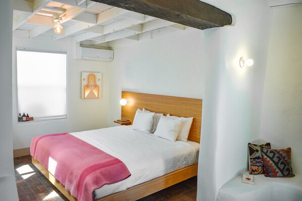 Unclassified image, 1 of 27, button - The Parador | Communer 3 | Downtown (Santa Fe)