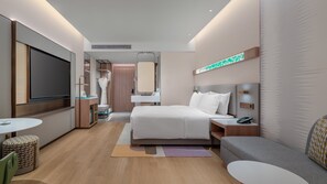 Standard Room, 1 King Bed - Holiday Inn Shaoguan Shaozhou City By Ihg (Shaoguan)