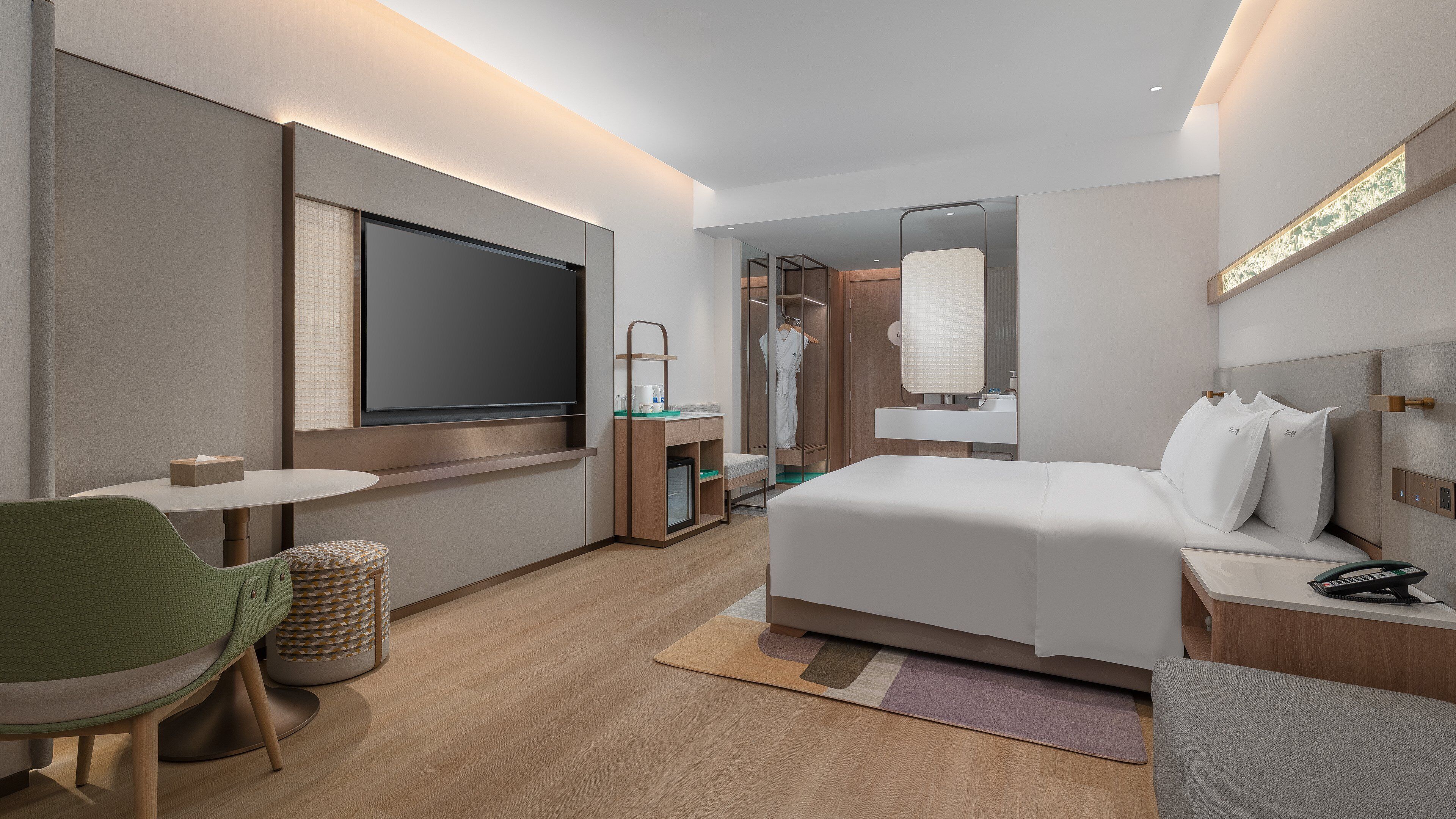 Standard Room, 1 King Bed