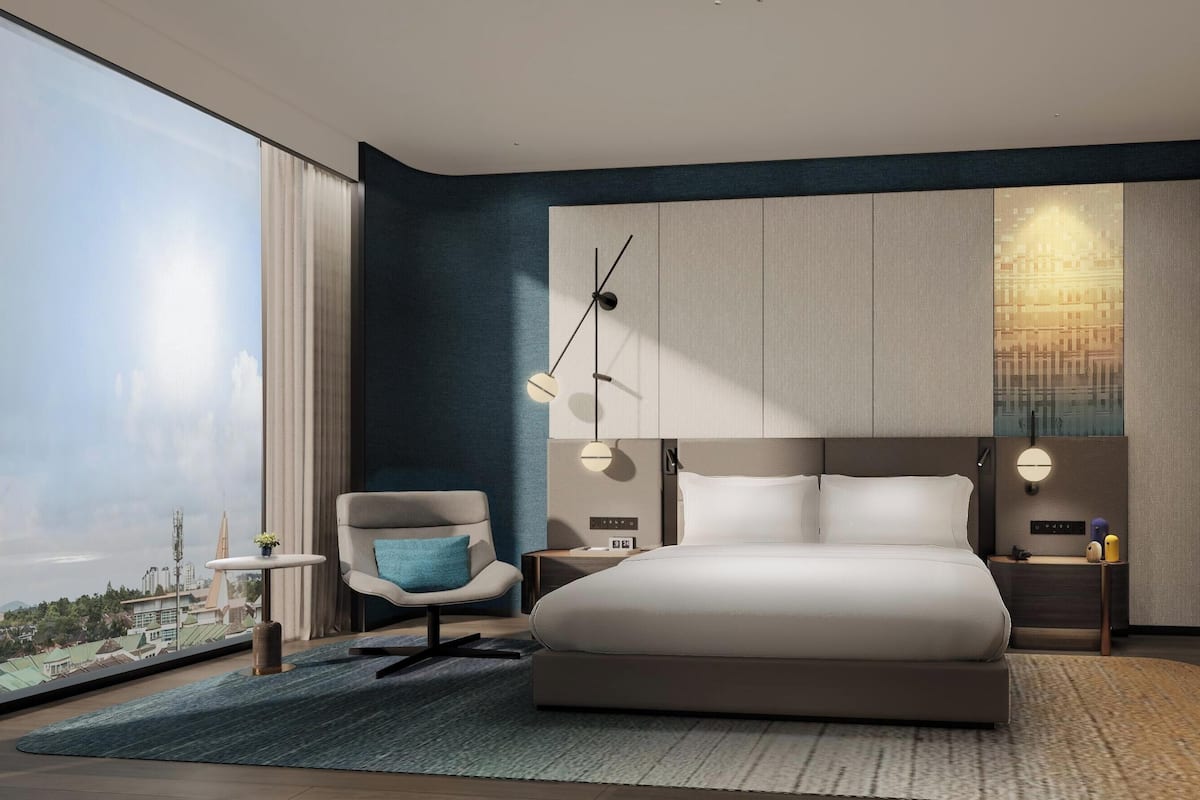 Penthouse, 1 Bedroom | In-room safe, desk, laptop workspace, soundproofing