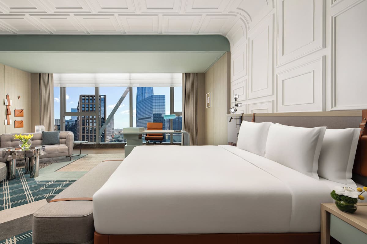 Kamar Premium, 1 Tempat Tidur King | Minibar, brankas, meja kerja, dan tirai kedap cahaya