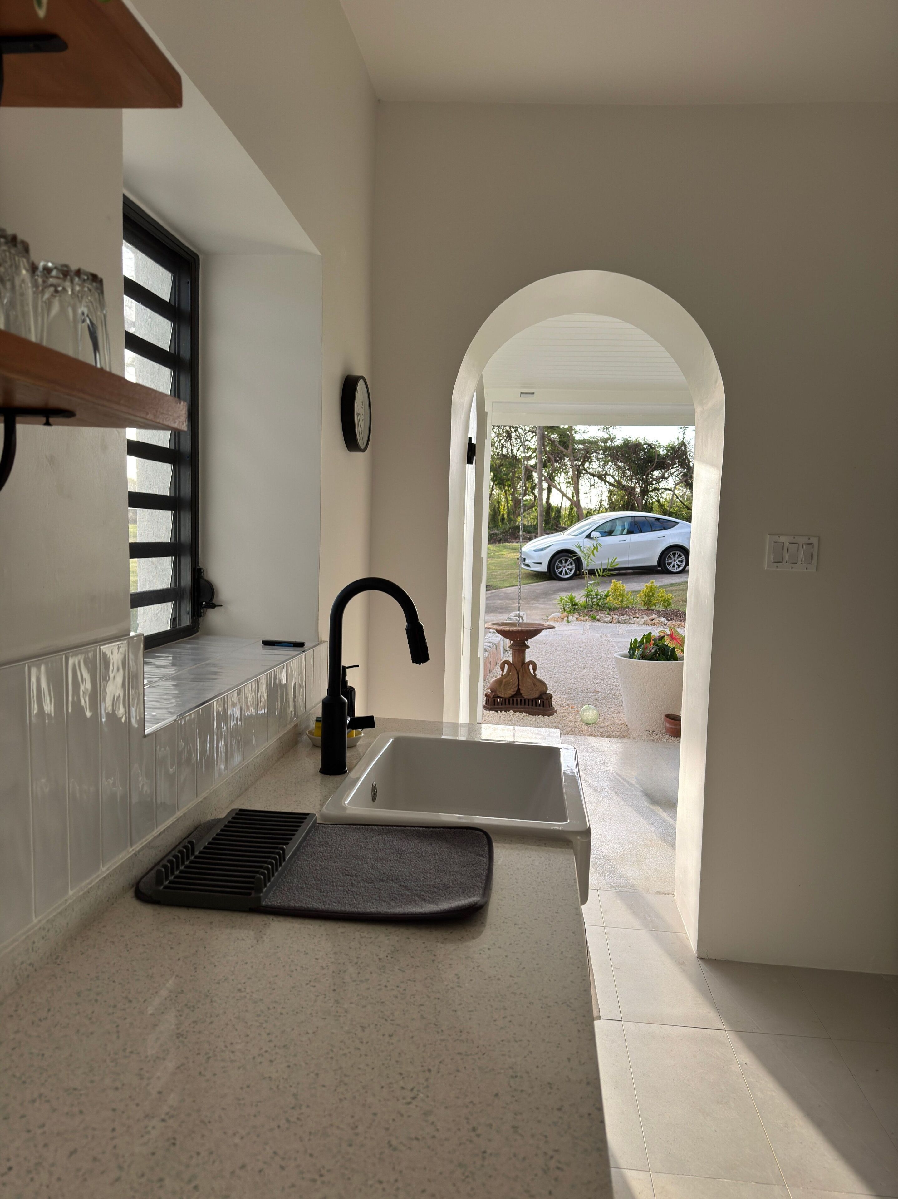 المنشأة من الداخل