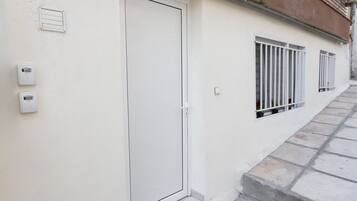 1 habitación y acceso a internet