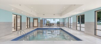 Holiday Inn Express & Suites Avon Indianapolis by IHG