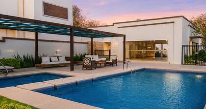 Sister Houses in private gated community with pool 5 min Airport and Consulate