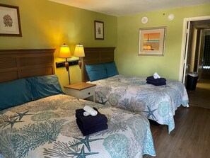 1 slaapkamer, een strijkplank/strijkijzer, wifi, beddengoed