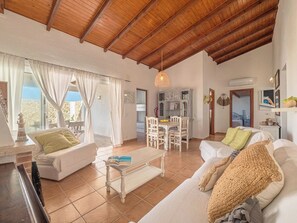 TV - Biniroma by 3 Villas Menorca (Binibéquer Vell)