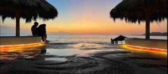Maleconcinto del sol apartment 1 a step away from the beach