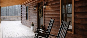 Cozy 1-bedroom cabin in the Hocking Hills of Ohio