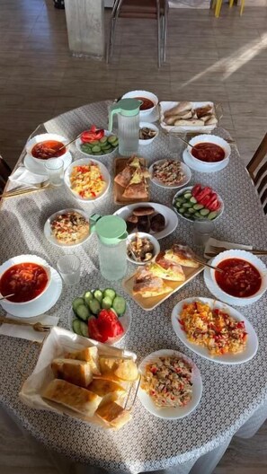 Dining - Guest house River side  (Mestia)