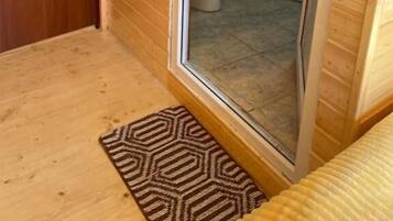 Separate bathtub and shower, free toiletries, towels, soap