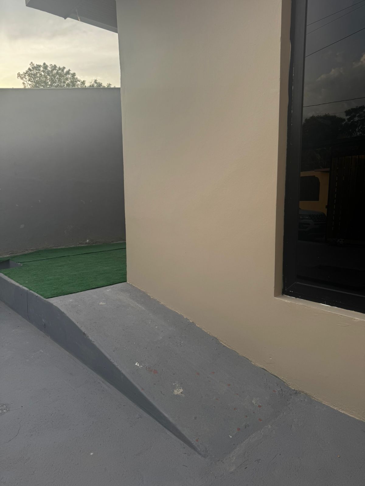 تفاصيل الفندق من الخارج