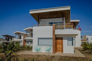 Exterior - Bright & Spacious 2BR Beach House in Gran Pacifica (Villa El Carmen)