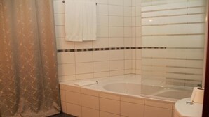 Óflokkuð mynd, 3 af 19, hnappur