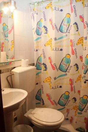 Habitación clásica doble, vistas a la montaña | Baño