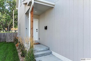 Exterior detail - Brand New Build 3-Bedroom 4 Bathroom; Whole Home Stay (Omaha)