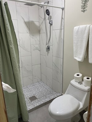 Bathroom - Cinco Rosas Resort (San Salvador)