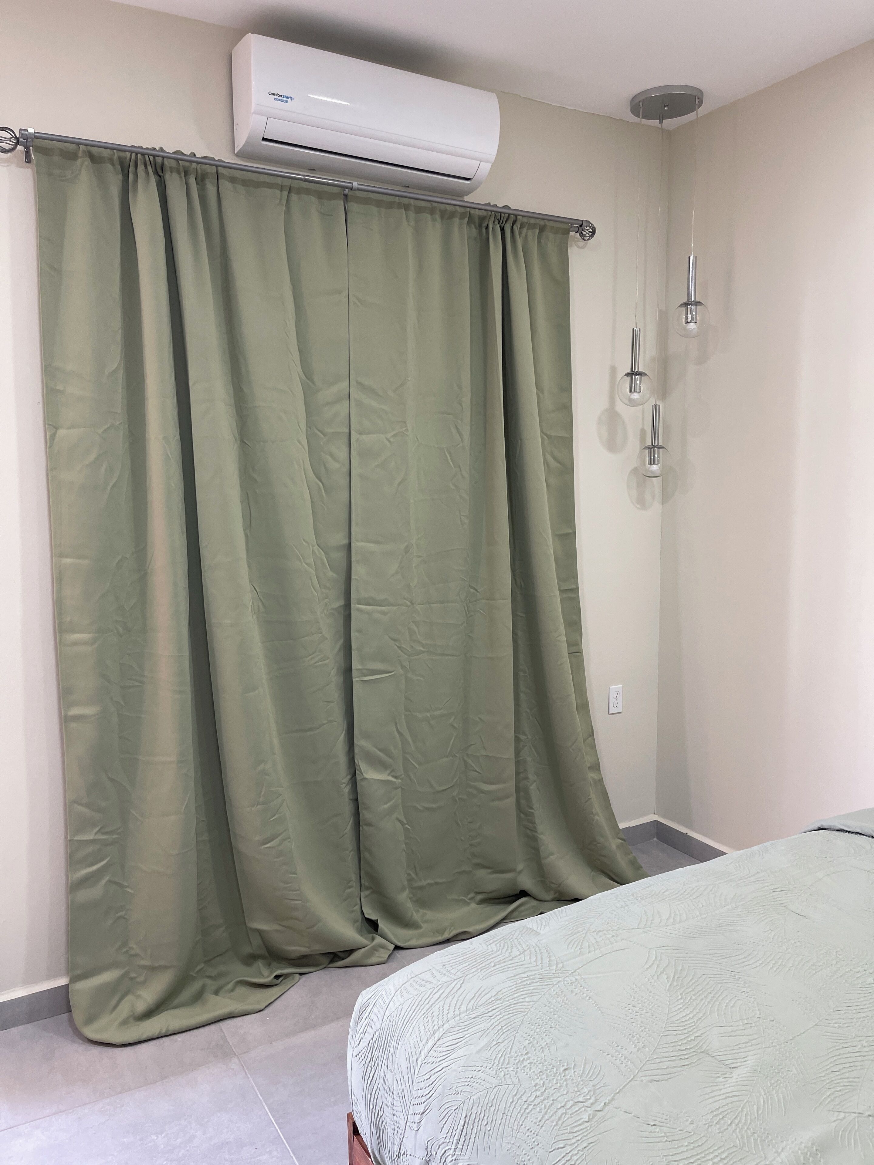 Fer et planche à repasser