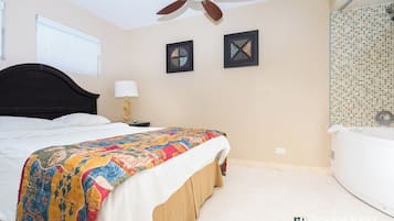 Douche, sĂšche-cheveux, serviettes fournies, savon