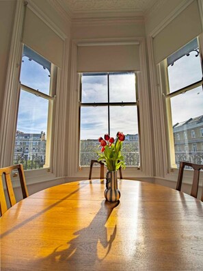 Dining - Rosebay – Boutique Stay in Margate 2 beds nr Beach (Margate)