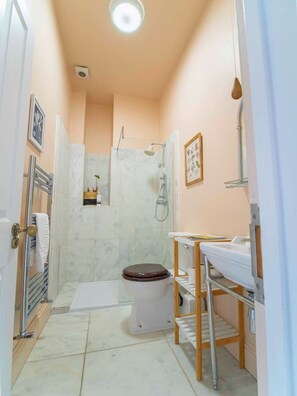 Bathroom - Rosebay – Boutique Stay in Margate 2 beds nr Beach (Margate)