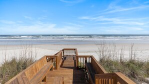 Condo, 1 Queen Bed with Sofa bed (Sea Dunes Nautilus B8) | Beach | On the beach