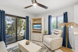 Apartamento, 1 cama de matrimonio con sofá cama (Sea Dunes Nautilus B8) | Zona de estar