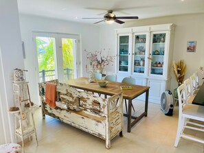 Dining - Seafront spacious groundfloor apartment with amazing views (semi longstay) (Kralendijk)