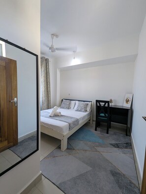 1 chambre, fer et planche Ă repasser, Wi-Fi, draps fournis