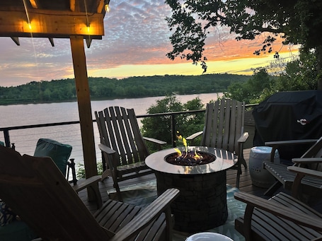 Terrace/patio. Spectacular views and located minutes from Riverbend Music Center.
