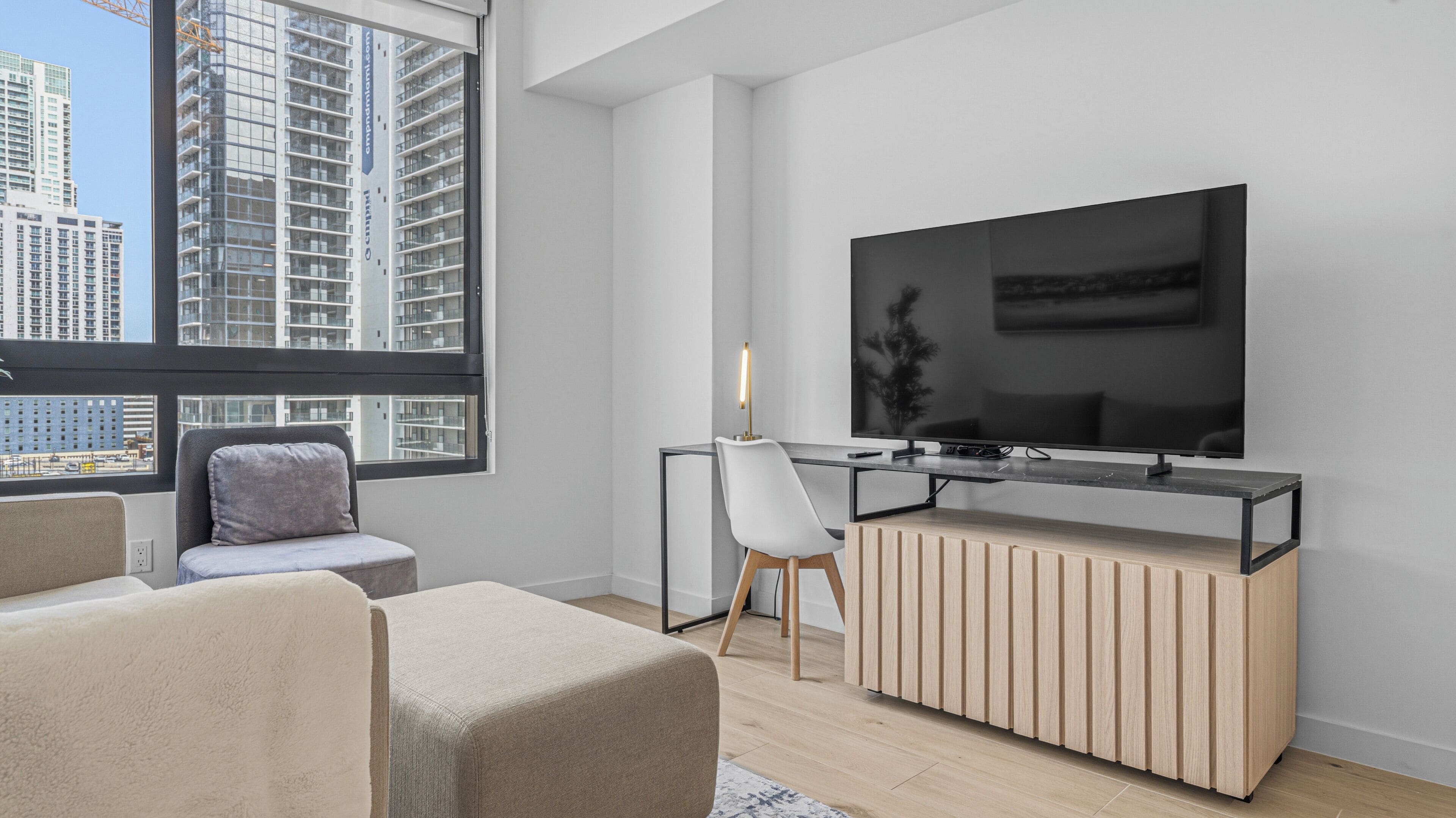 Family Condo, 2 Bedrooms, 2 Bathrooms, City View | Living area