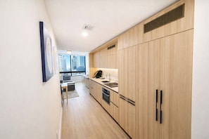 Panoramic Condo, 2 Bedrooms, 2 Bathrooms, City View | Private kitchen | Full-size fridge, microwave, oven, stovetop