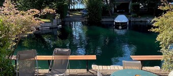 Maison pieds dans l'eau, Port-Ripaille, Thonon + place d'amarrage